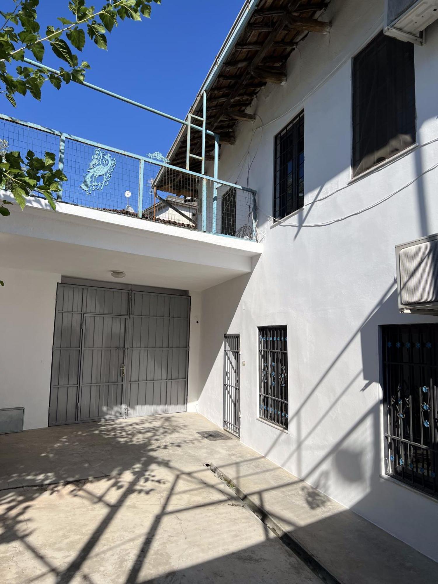 Onetwosleep Guesthouse Shkoder Bagian luar foto