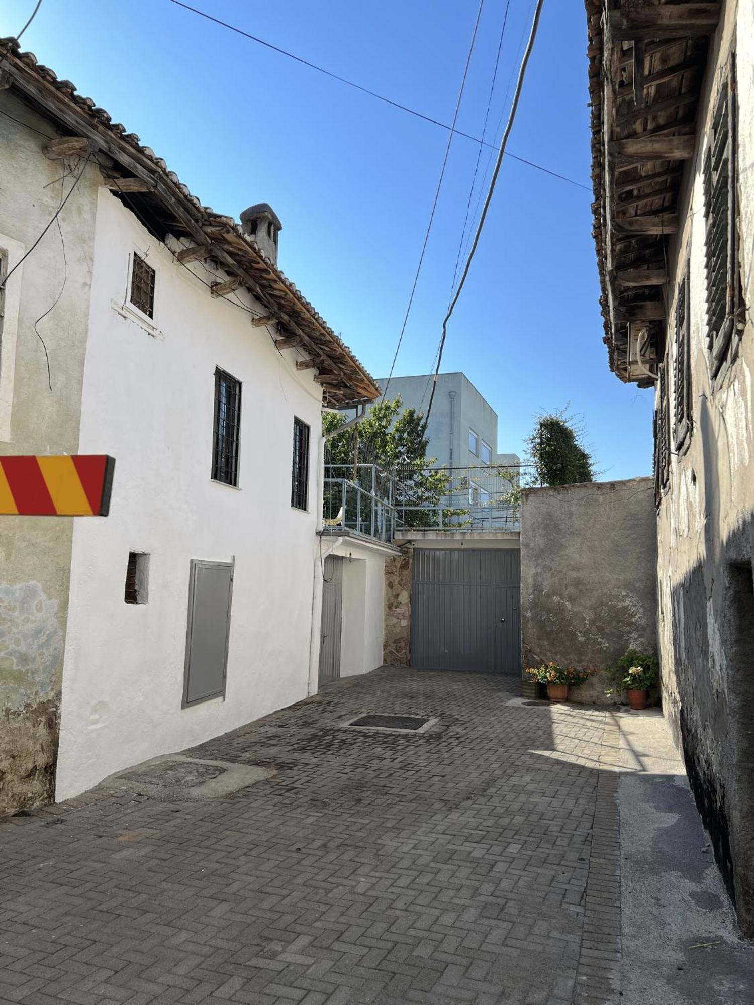 Onetwosleep Guesthouse Shkoder Bagian luar foto